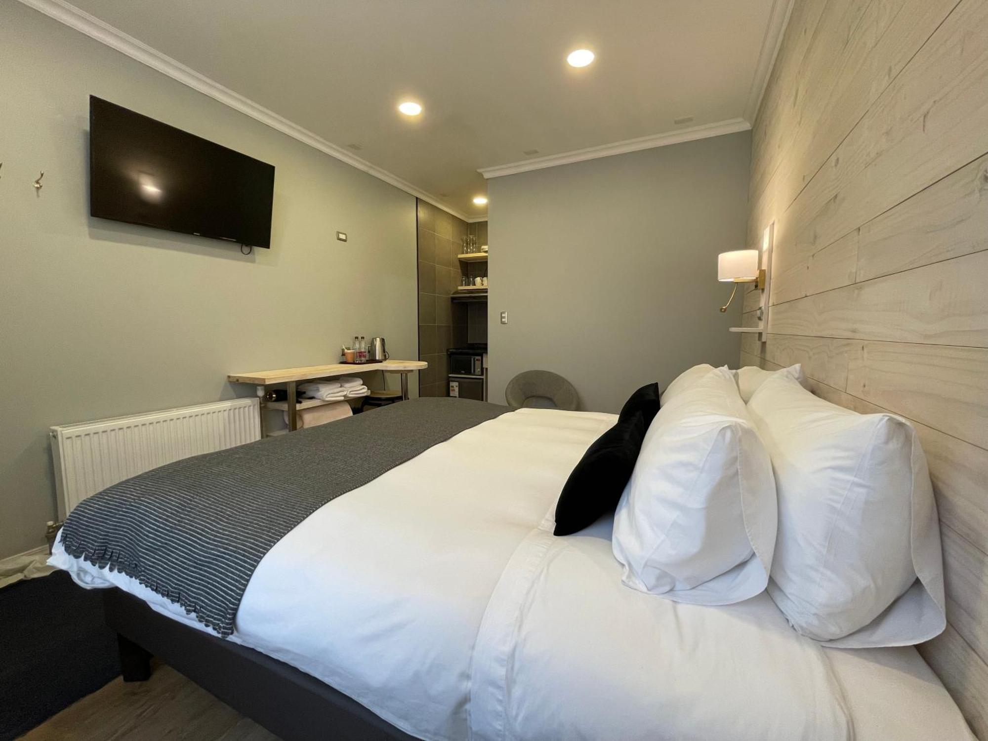 Hostal Boutique Puerta Roja ปุนตาอาเรนาส ภายนอก รูปภาพ