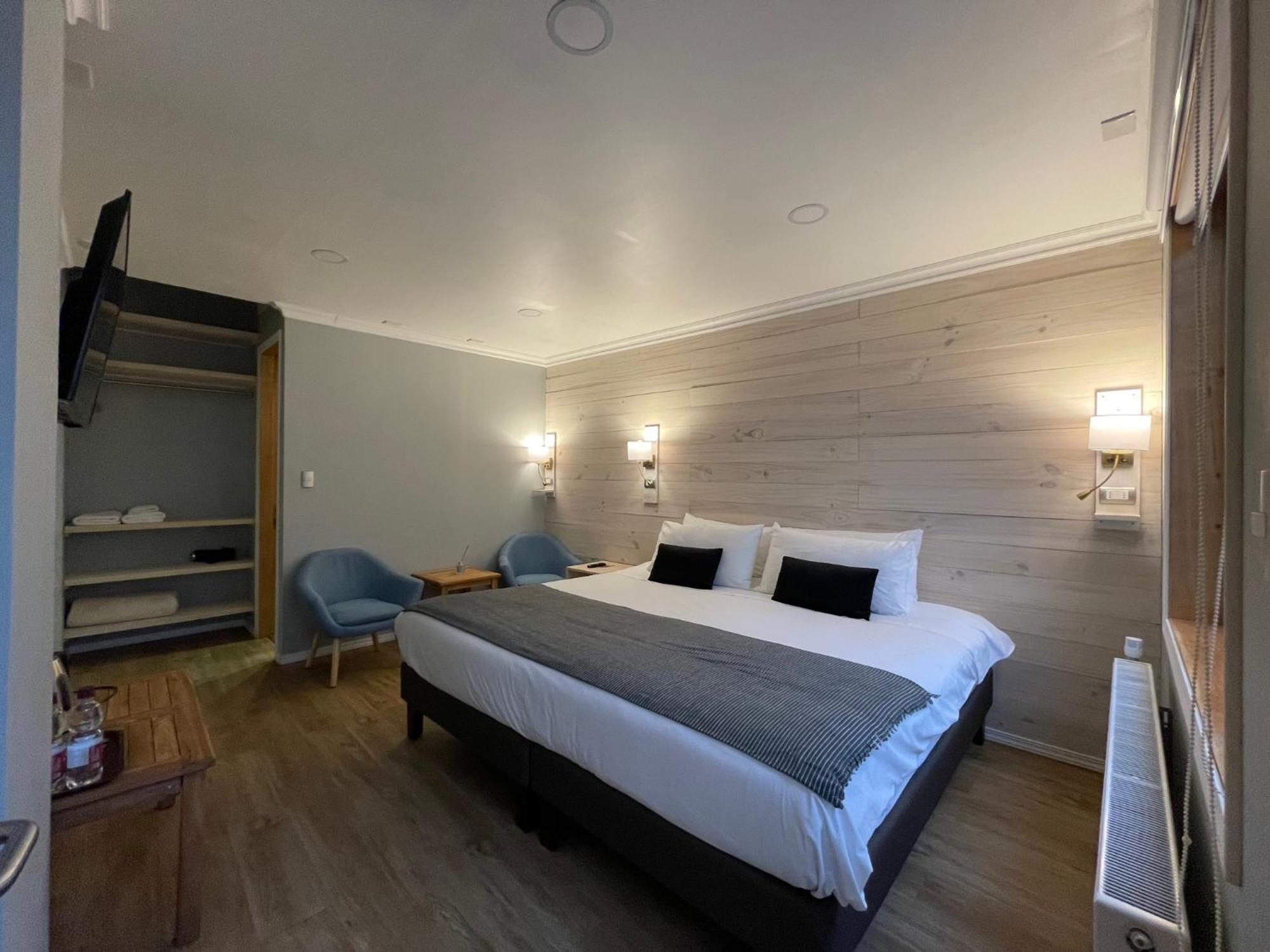 Hostal Boutique Puerta Roja ปุนตาอาเรนาส ภายนอก รูปภาพ