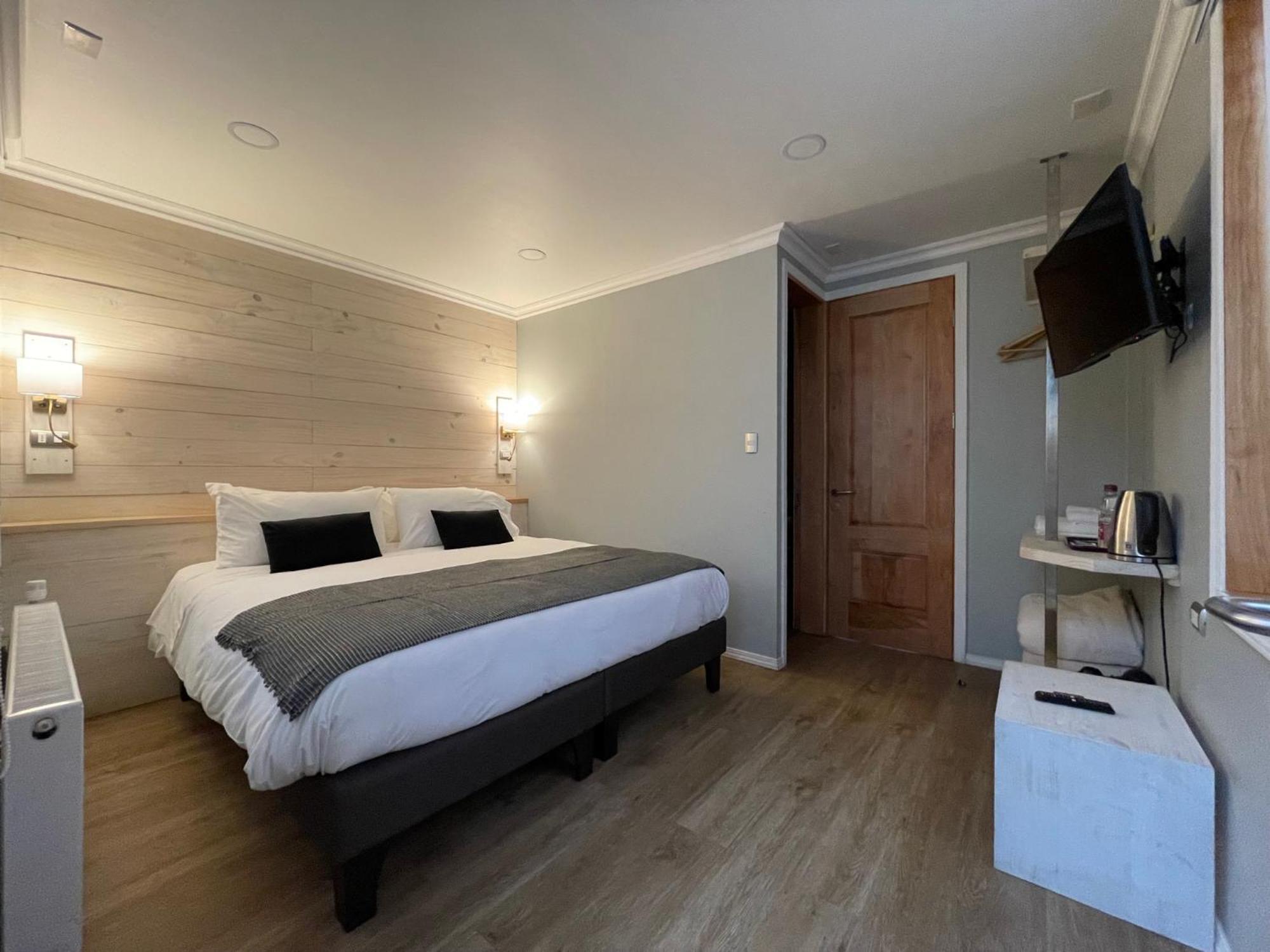 Hostal Boutique Puerta Roja ปุนตาอาเรนาส ภายนอก รูปภาพ