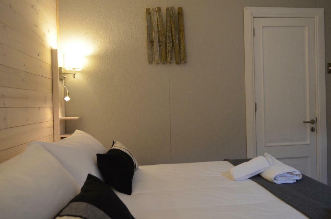 Hostal Boutique Puerta Roja ปุนตาอาเรนาส ภายนอก รูปภาพ